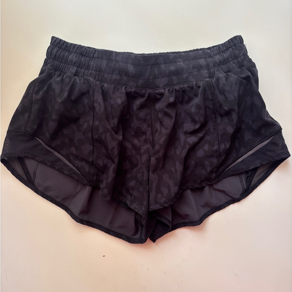 Lululemon Black Camo 2.5” Hotty Hot Shorts